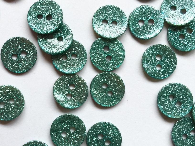 10mm - Blue/Green Glitter River Shell