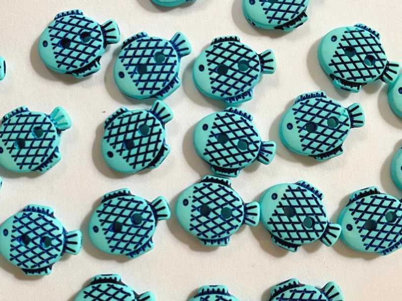 13mm - Turquoise Fish Buttons