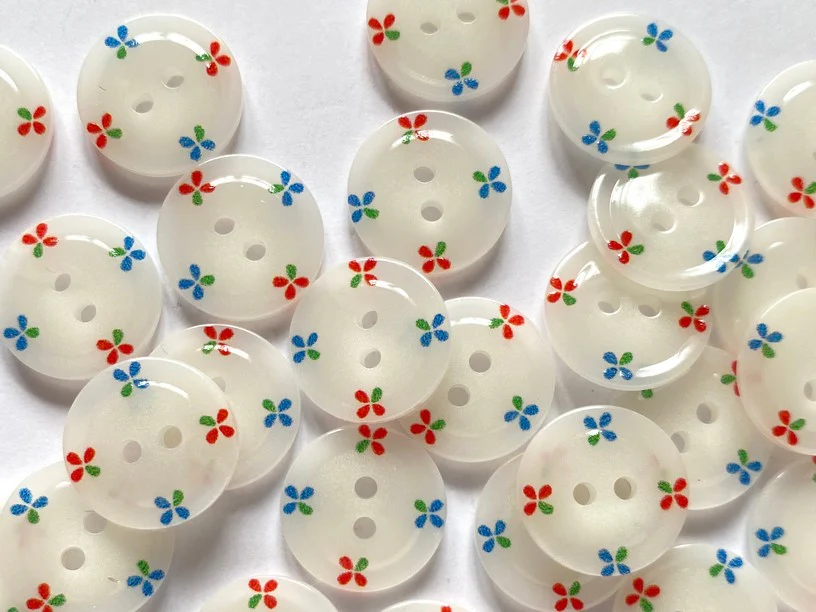 15mm - Milky White Opaque with Flowers