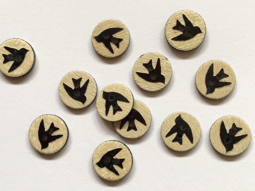 15mm - Natural Wood with Laser Black Bird