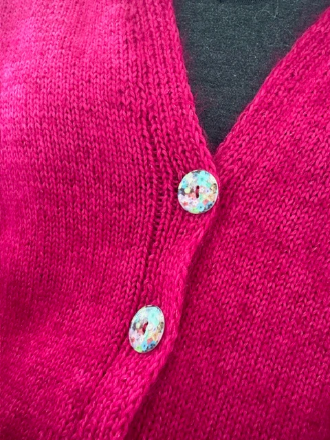 22mm - Floral Shell Buttons - Image 2