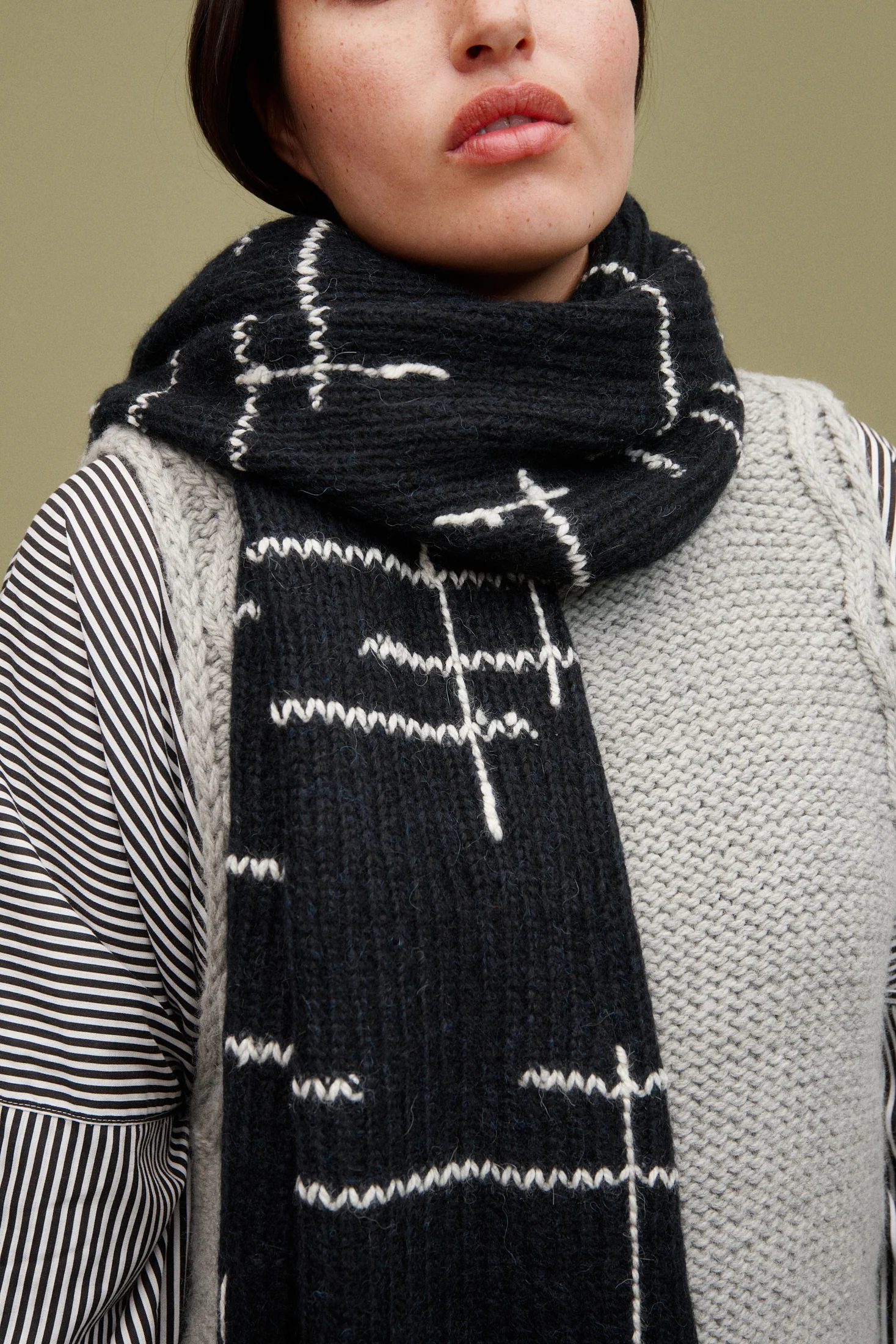 52 Weeks of Chunky Knits - Laine - Image 10