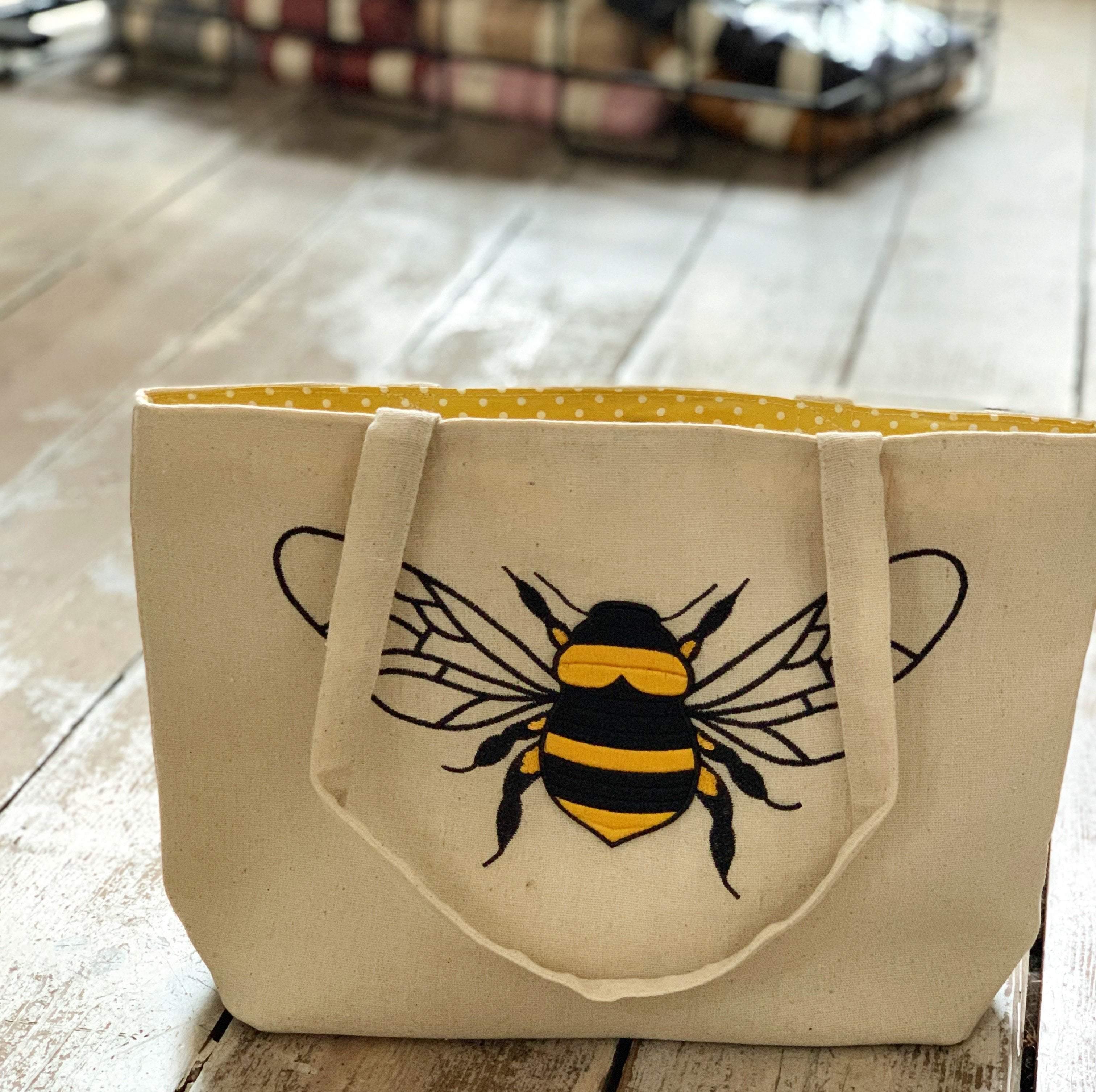 Appliqué Bee Shoulder Tote - Image 4