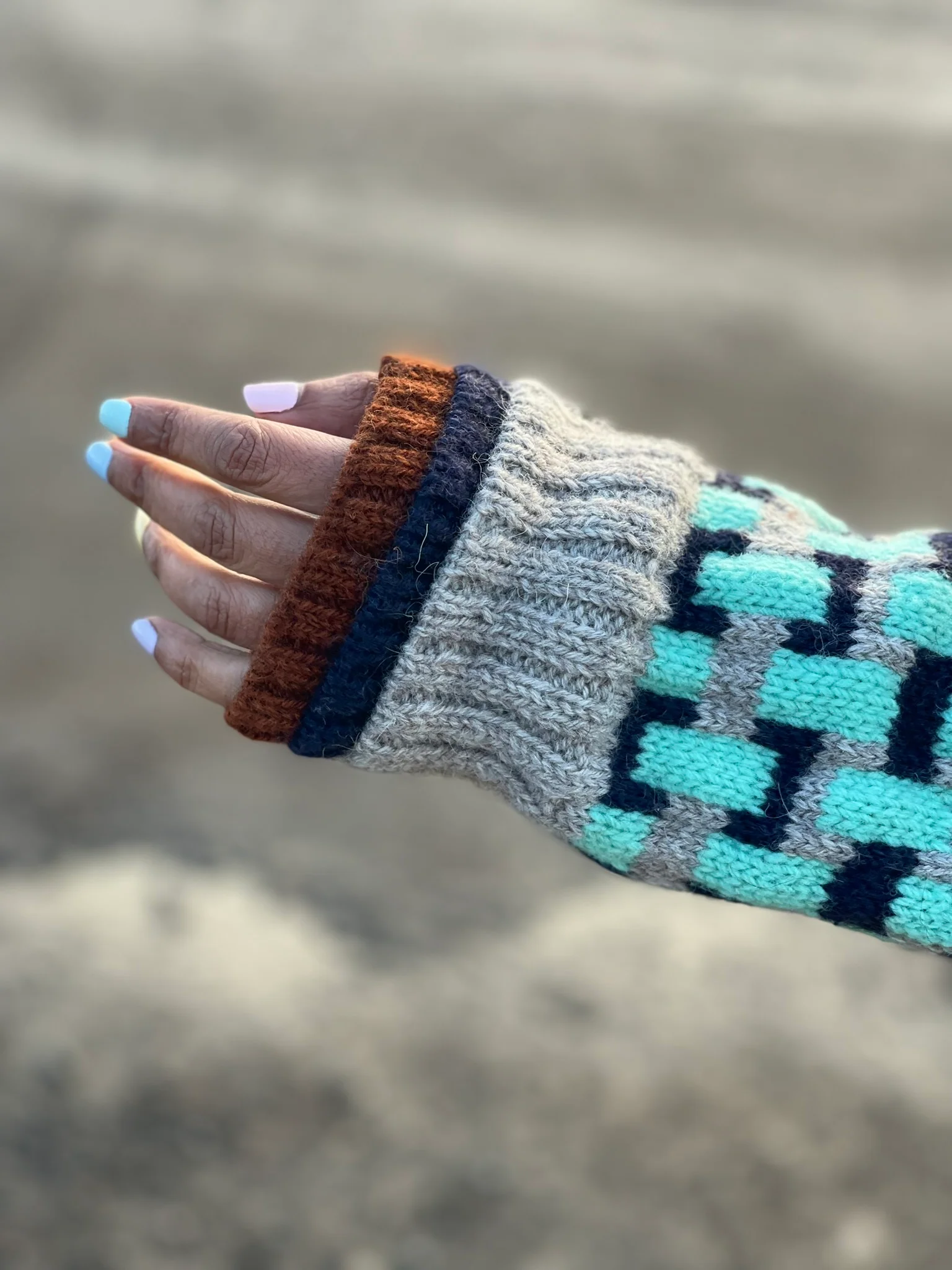 Bluff Cuff Sweater KAL - Image 8