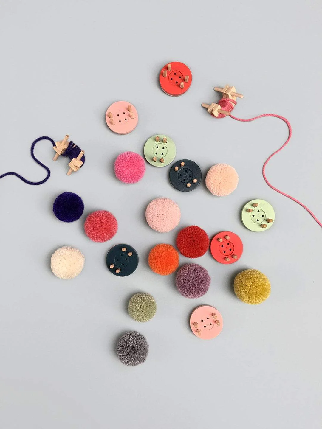 Button Pom Maker 1.5 - 2.0" Pompoms - Mint - Image 3
