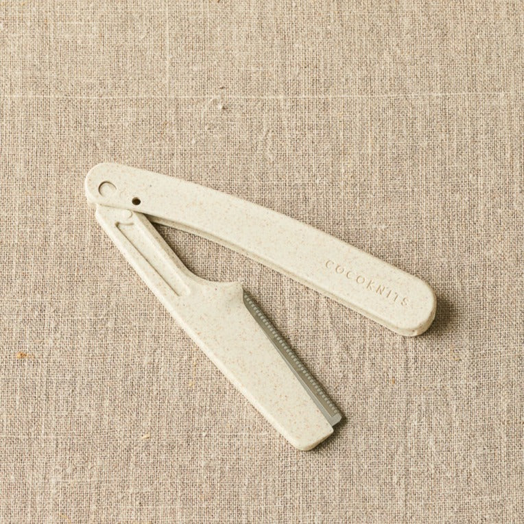 Cocoknits Fuzz Off Comb