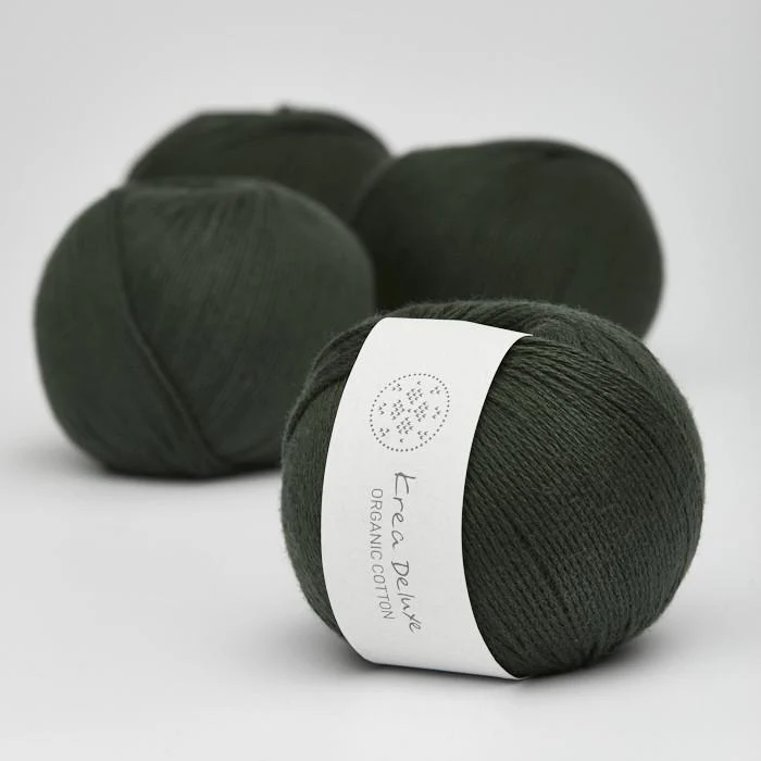 Crochet Cotton Mistletoe Kit - Image 6