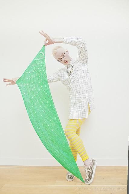 Dotted Rays Shawl Pattern