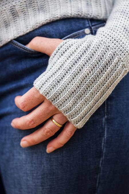 Blurred Lines Crochet Sweater Pattern - Image 2