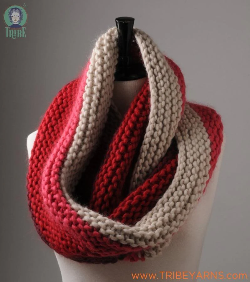 Garter Stitch Cowl Pattern - Image 3