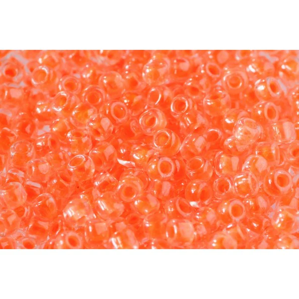 Size 6 Glass Seed Beads - Image 17