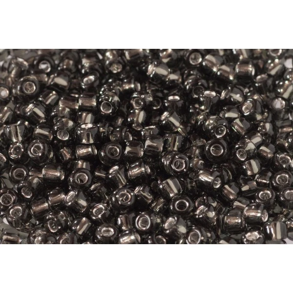 Size 6 Glass Seed Beads - Image 6