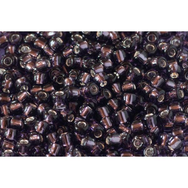 Size 8 Glass Seed Beads - Image 37