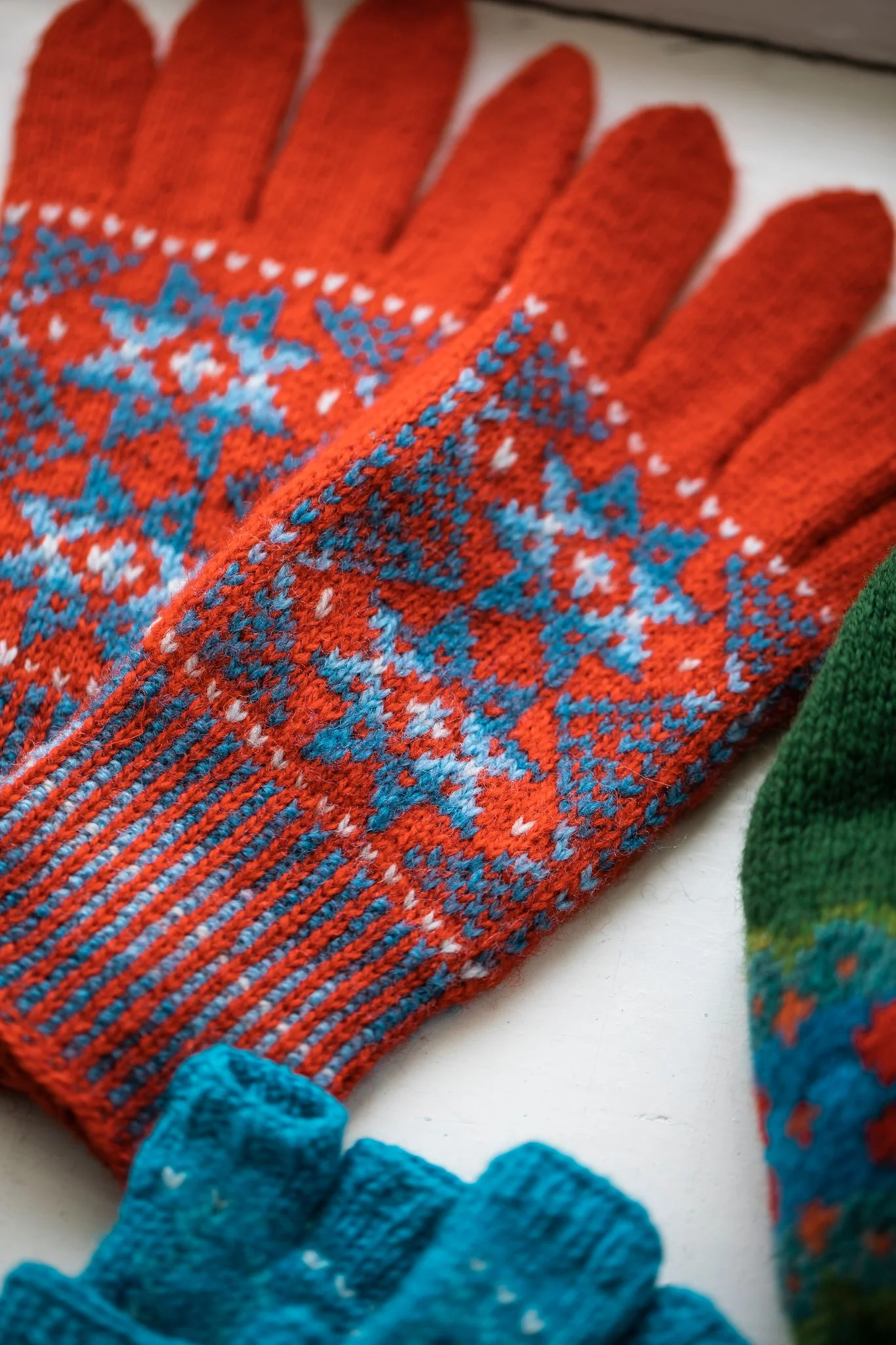 Grand Shetland Adventure Knits by Mary Jane Mucklestone and Gudrun Johnston - Image 19