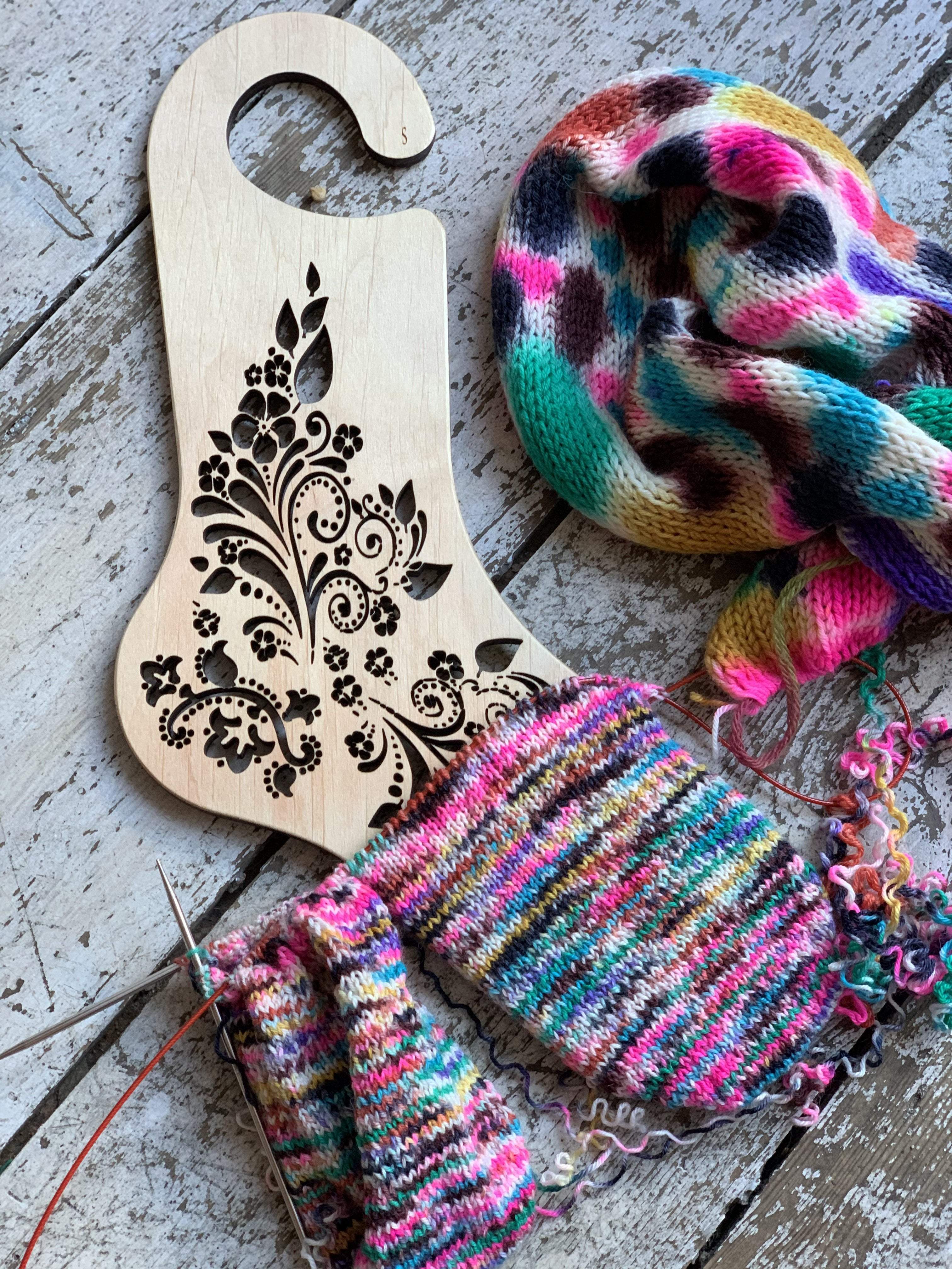 Henna Rumi Sock Blocker - Image 3