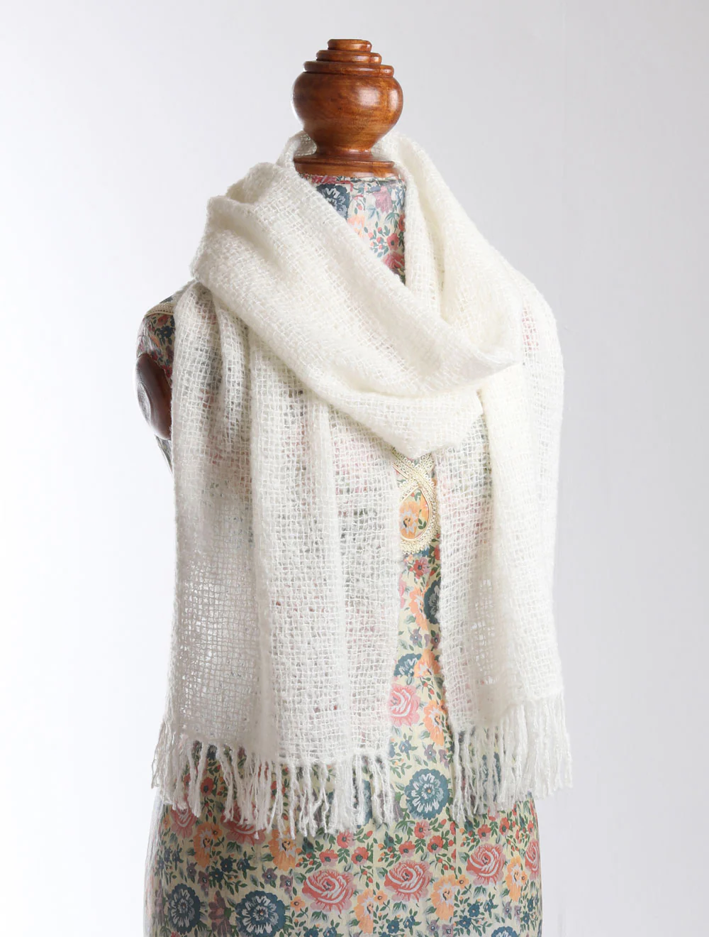 Ashford Bouclé Merino - Undyed - Image 9