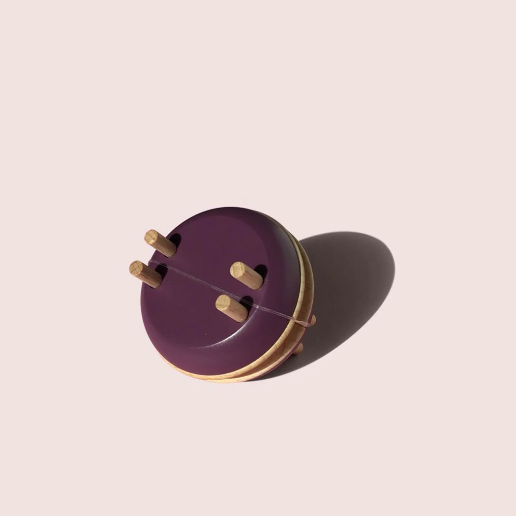 Macaron Pom Maker 2″ – 2.7″ Pompoms - Blackberry