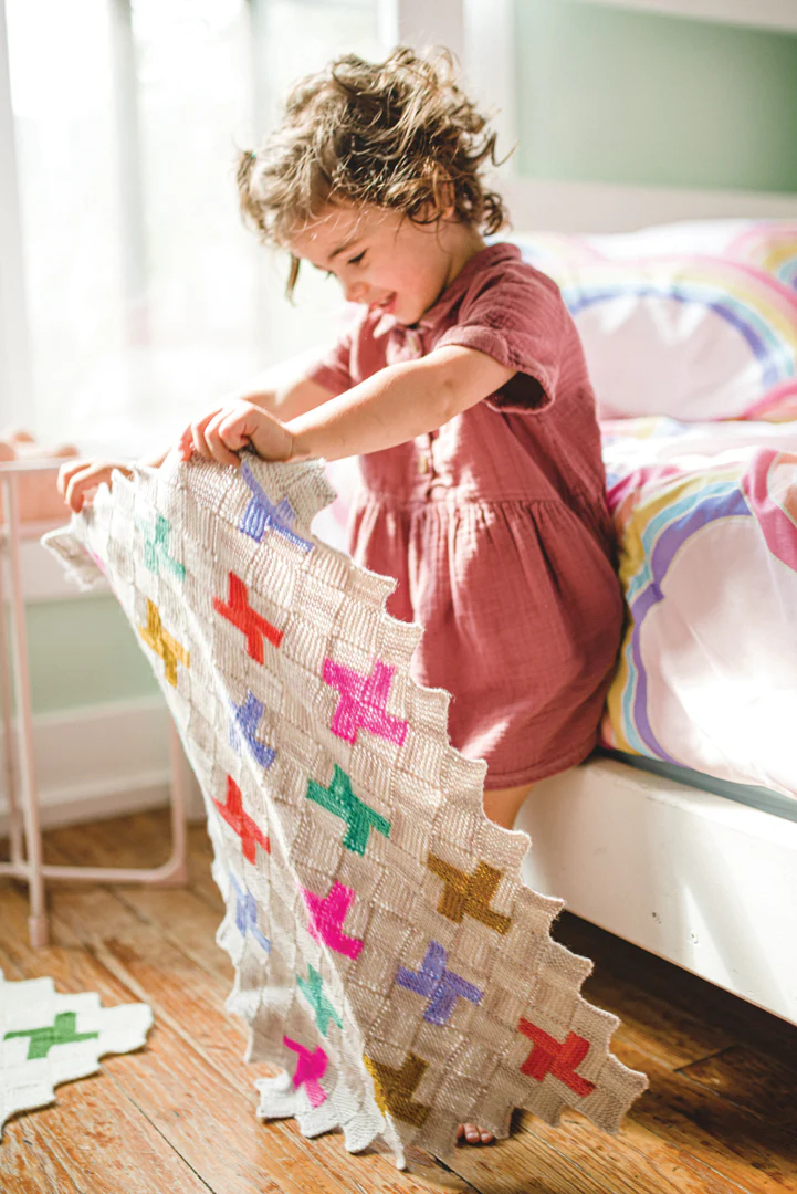 Mini Pom: Happy Knits for Little Kids - Image 15