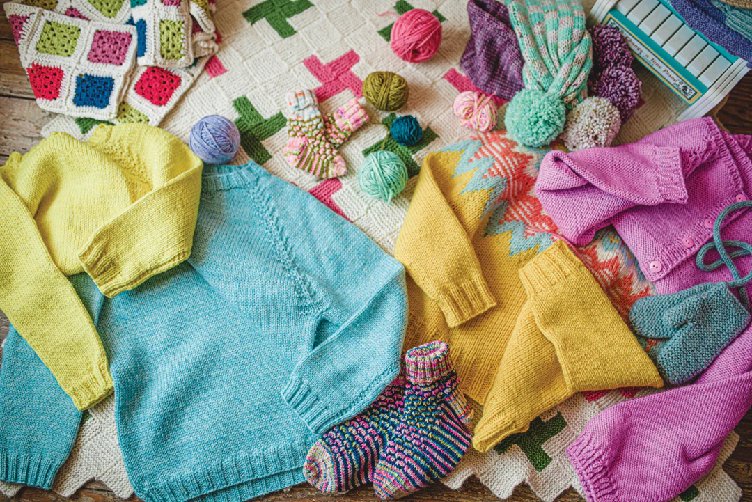 Mini Pom: Happy Knits for Little Kids - Image 9