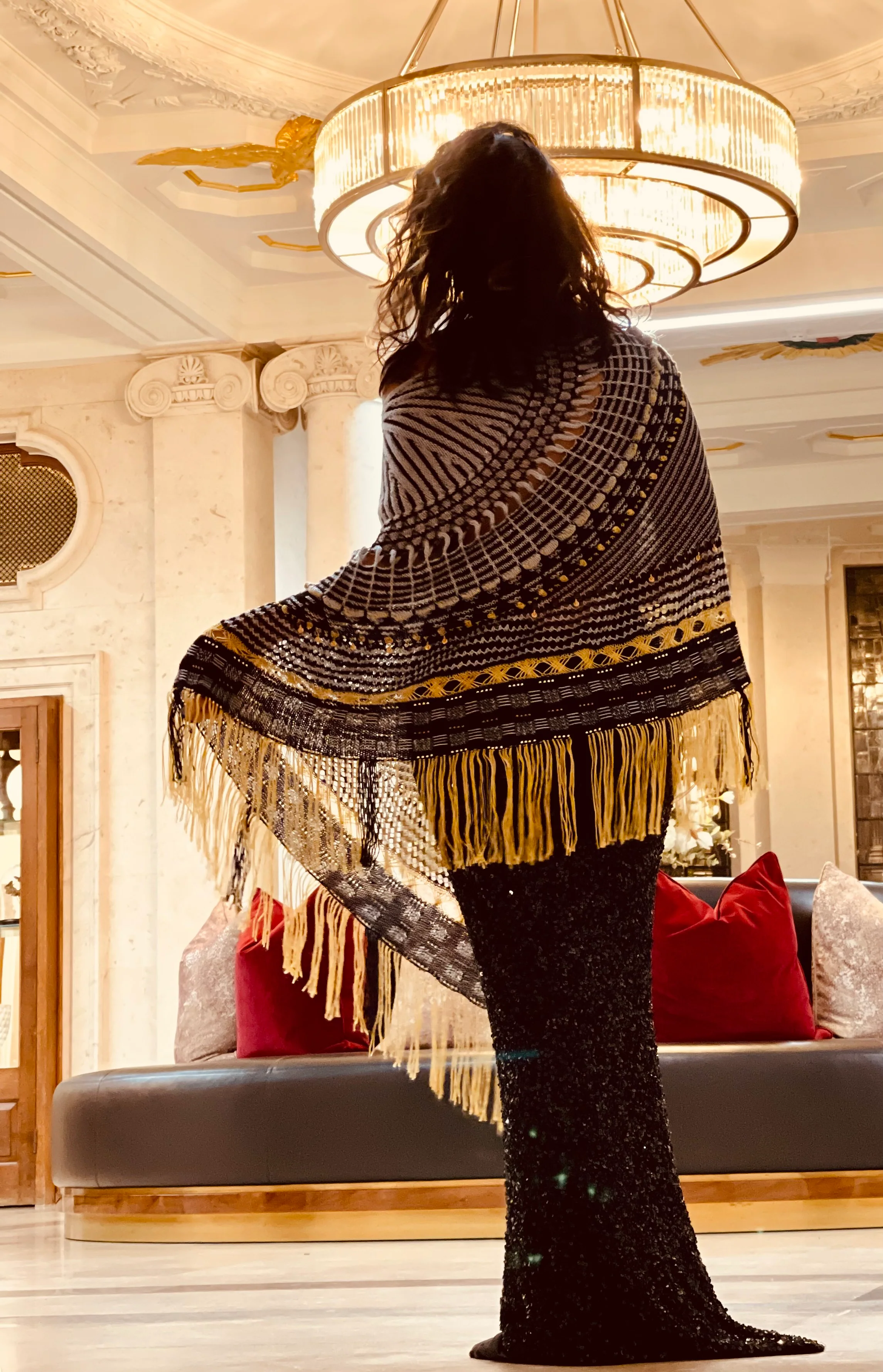 Monochrome Shawlography Shawl Kit - Image 3