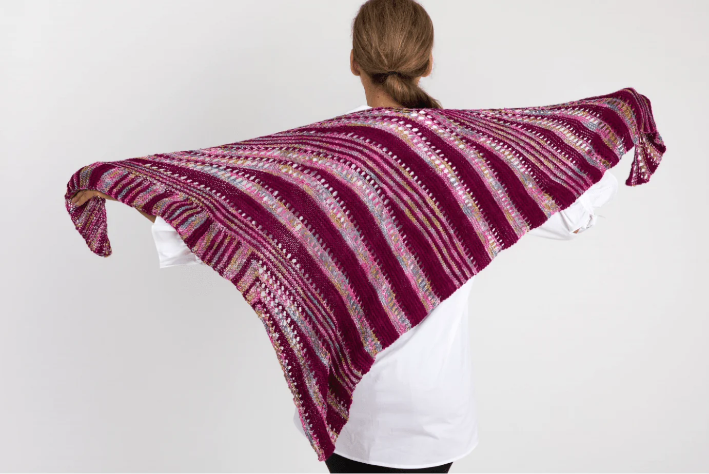 Optical Triangle Shawl Pattern - Image 2
