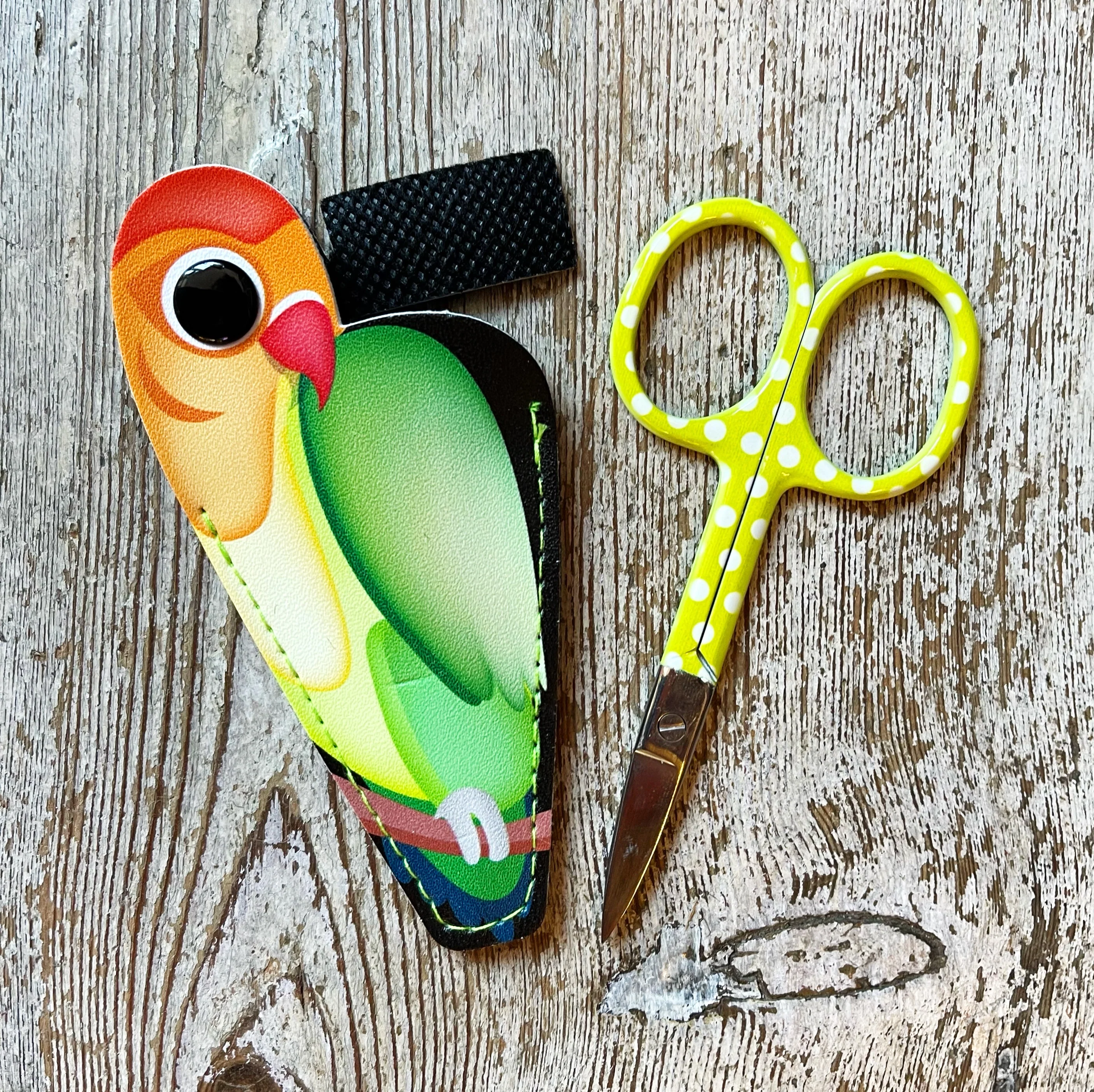 Parrot Scissors with Case - Image 4