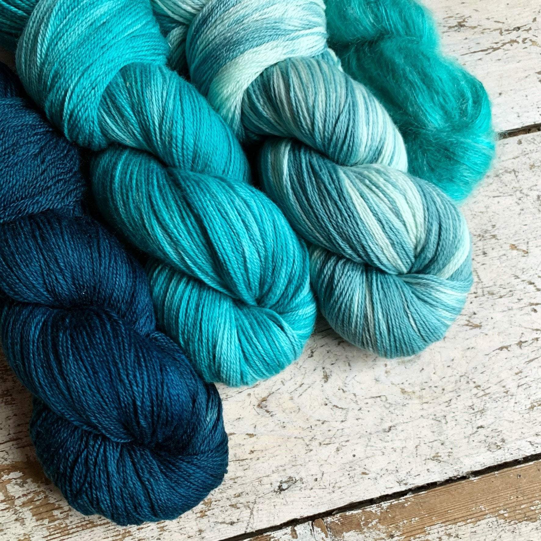 Reverberate Westknits Shawl Kit - Image 3