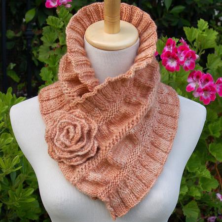 Ruffled & Ruched Scarf Pattern