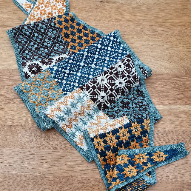 Scout Shawl Kit by Florence Spurling in Merino Cloud - Image 4