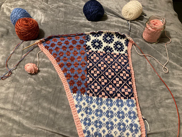 Scout Shawl Kit by Florence Spurling in Merino Cloud - Image 8
