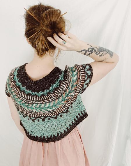 Soldotna Crop Sweater Pattern by Caitlin Hunter - Image 4