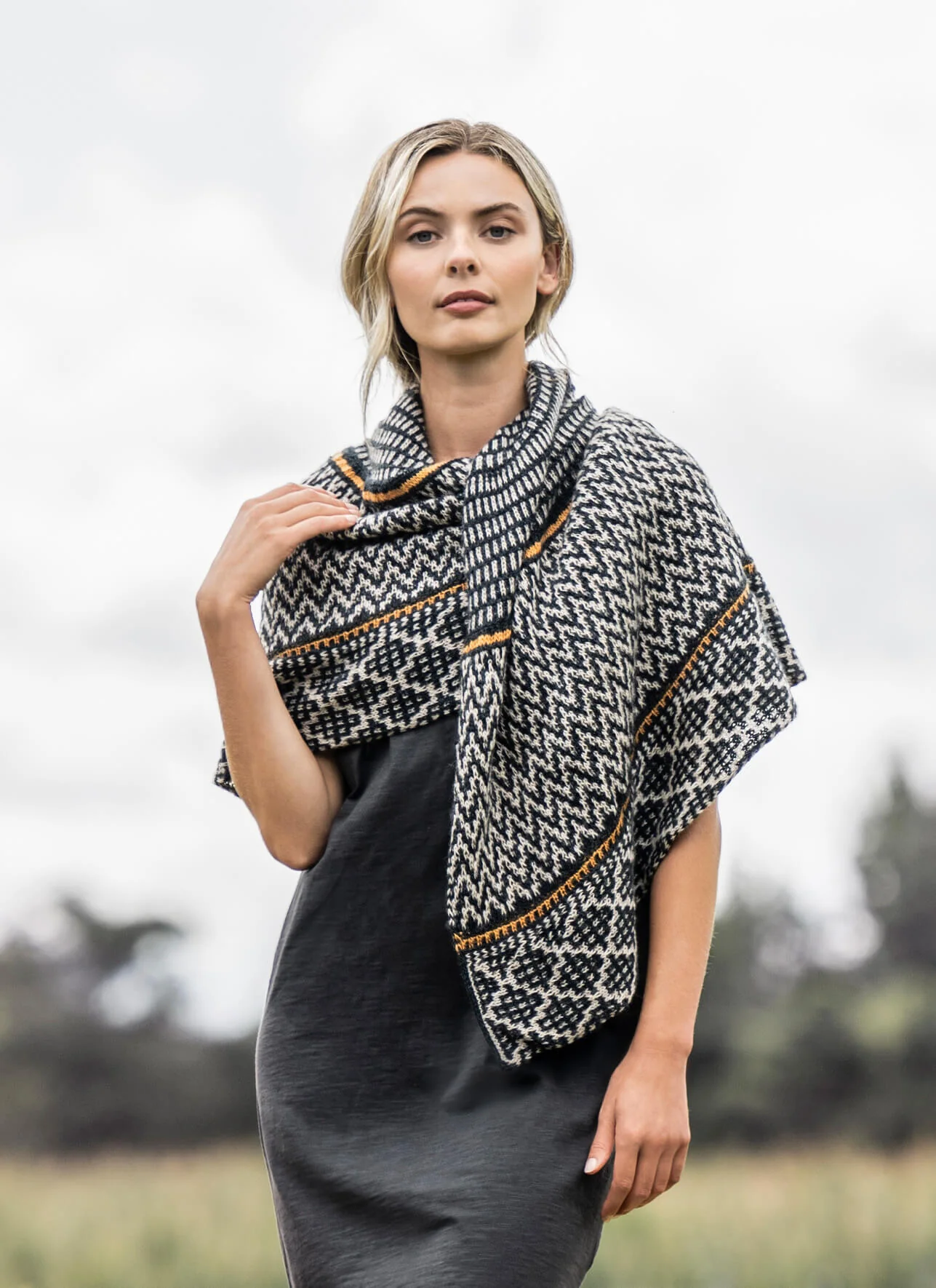 Tivoli Shawl Kit - Image 2