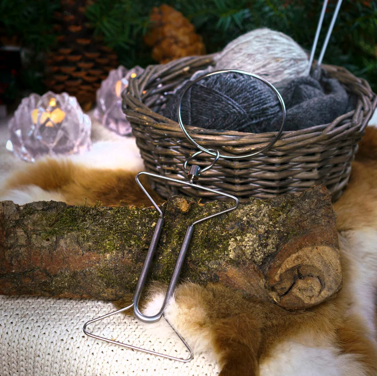 TWIZZTER Portable Yarn Holder - Image 7