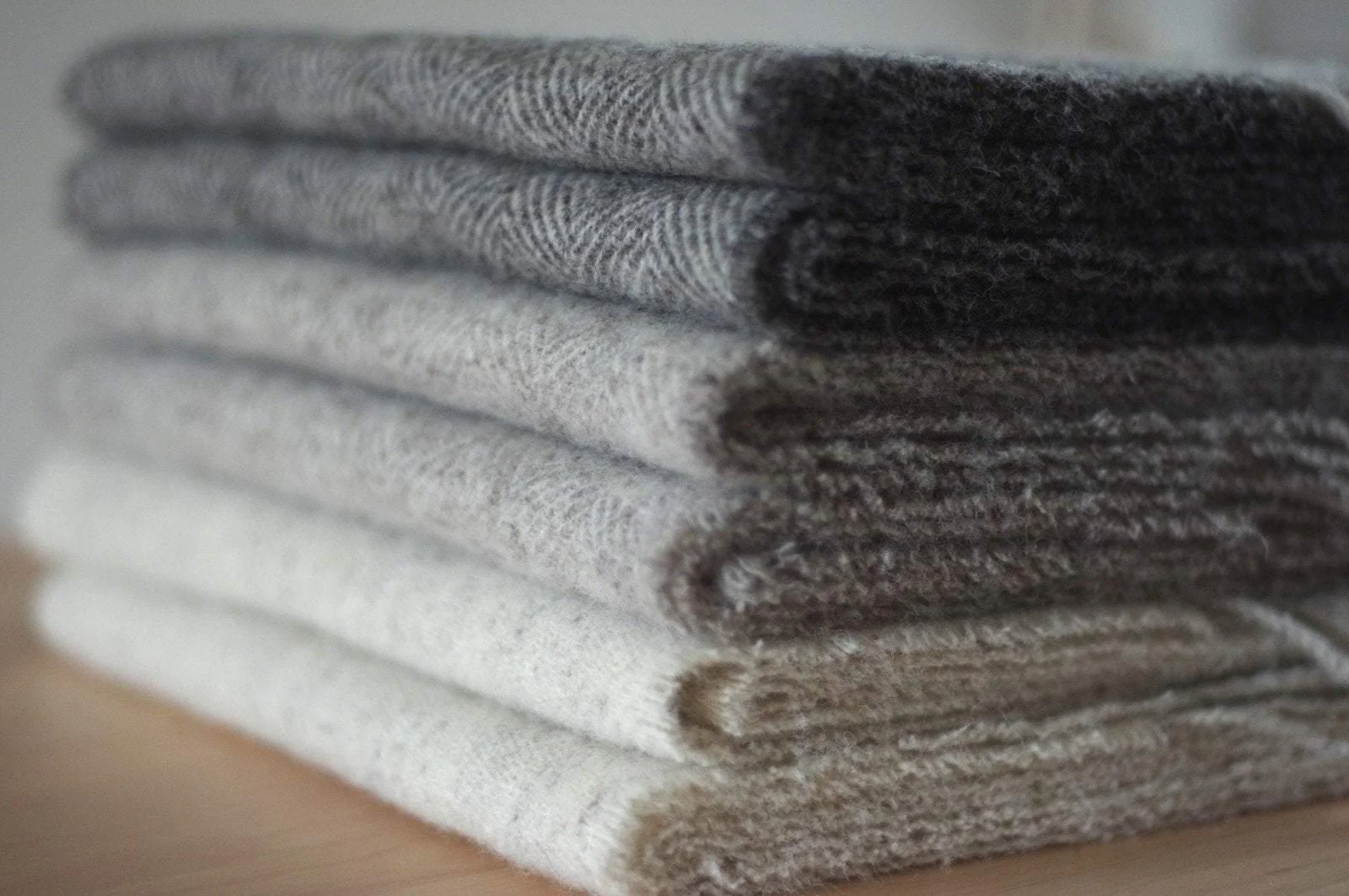 Uist Woven Caengail Scarf - Image 6