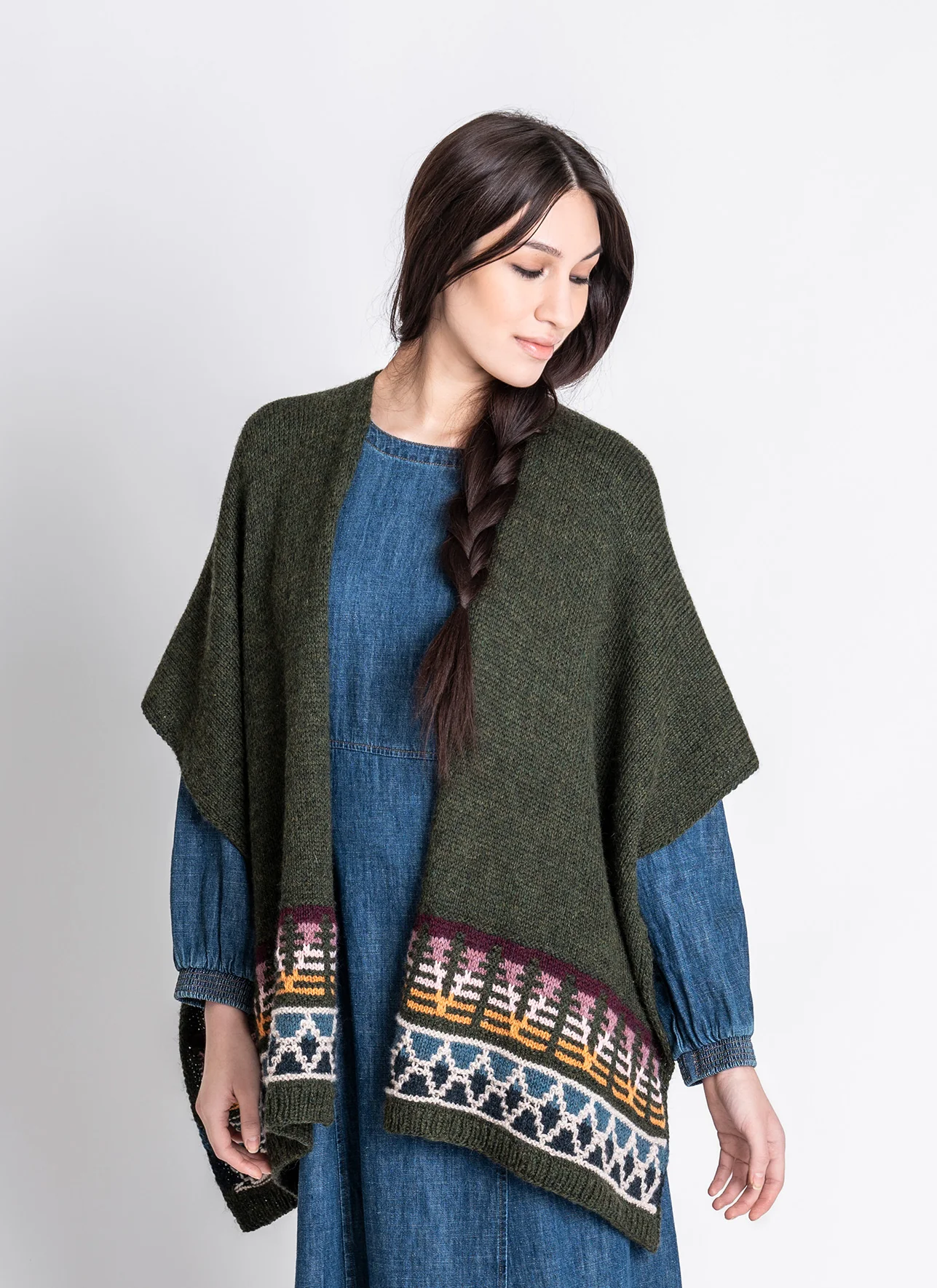 Woodland Ruana Kit in Woolstok Worsted - Image 4